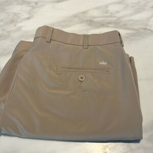 Men’s Peter Millar wicking shorts size 36